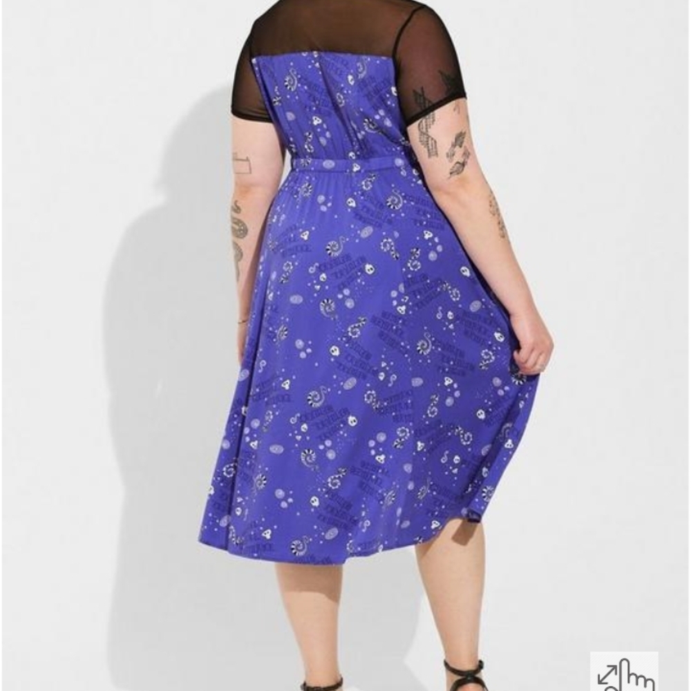 NWT Torrid Size 00 Warner Bros. Blue Beetlejuice Midi Dress with Black Mesh - Picture 3 of 6